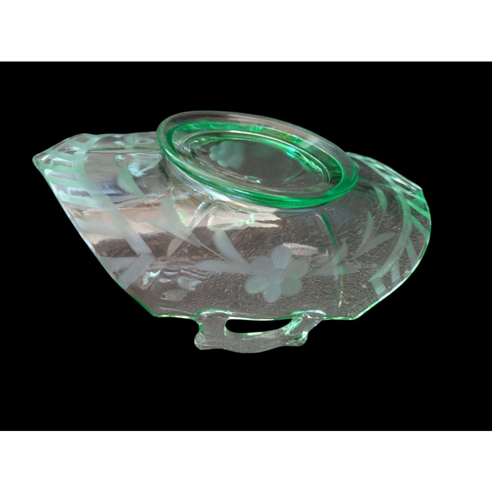 Vintage Uranium Glass Bonbon Dish Etched flowers GLOWS - Picture 3 of 4